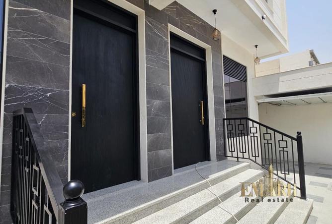 82349663 - Property Image 3