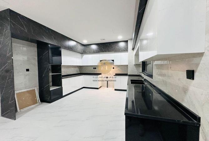 68271875 - Property Image 2