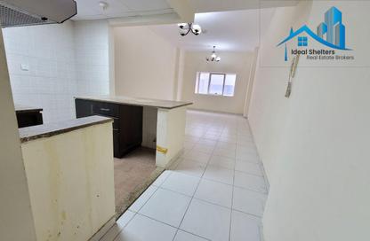 Apartment - Studio - 1 Bathroom for rent in Al Bakhit Building - Al Muhaisnah 4 - Al Muhaisnah - Dubai