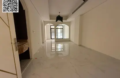 شقة - 2 غرف نوم - 3 حمامات للايجار في سيتي لايف مول التلة - التله 2 - عجمان