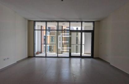 Apartment - Studio - 1 Bathroom for rent in Dubai Wharf Tower 2 - Dubai Wharf - Al Jaddaf - Dubai