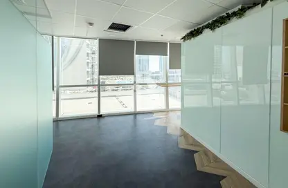 مكتب - استوديو للايجار في B2B  برج - الخليج التجاري - دبي