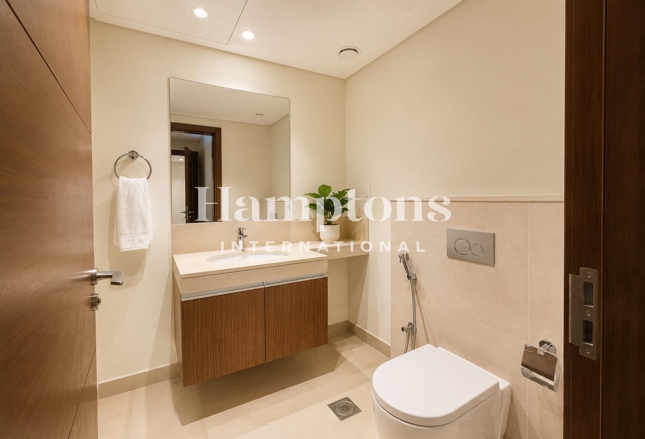 Marina view | Available October | Skyline view photo 16