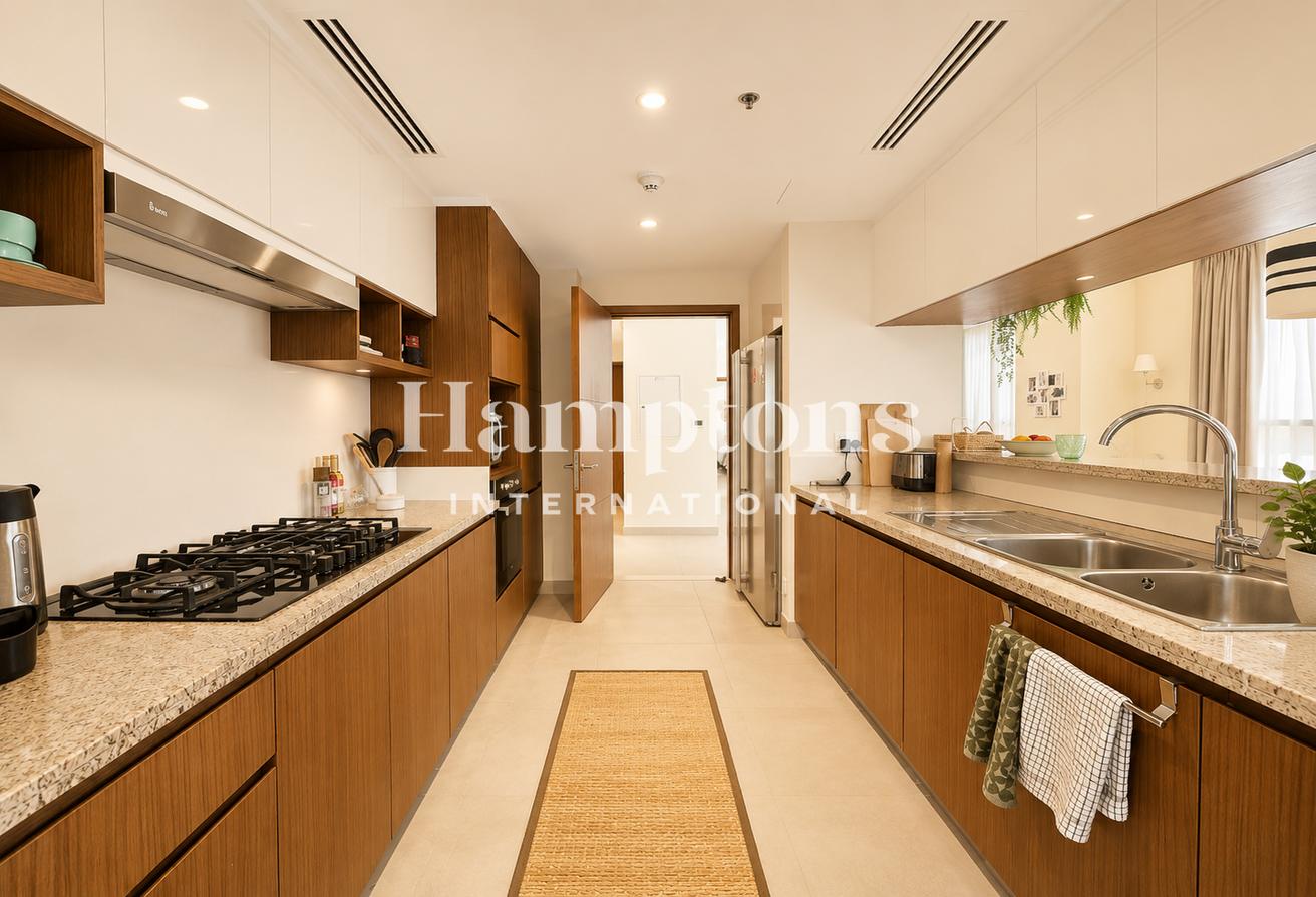 Marina view | Available October | Skyline view photo 6