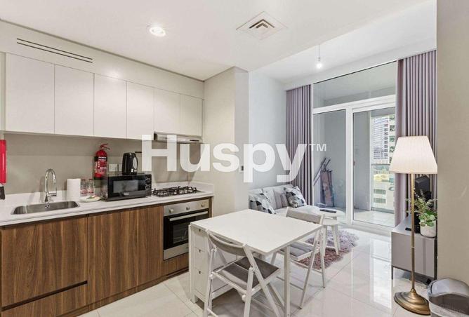 82381787 - Property Image 2