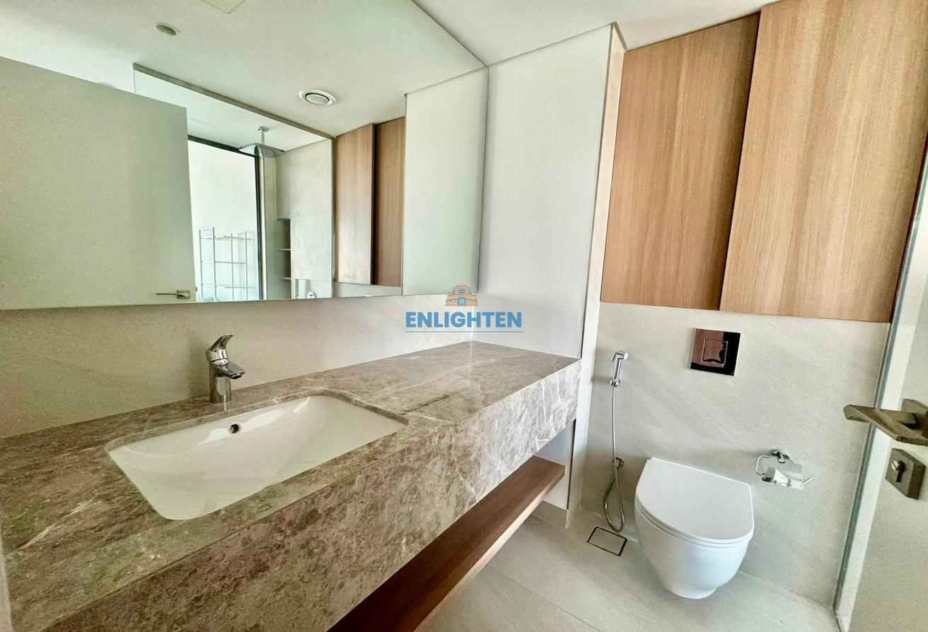 BRAND NEW |SPACIOUS |MODERN |READY TO MOVE photo 15