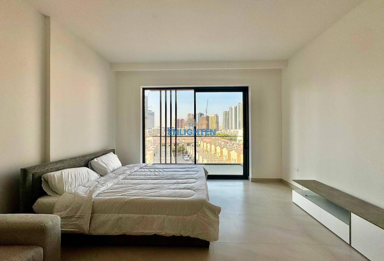 BRAND NEW |SPACIOUS |MODERN |READY TO MOVE photo 5