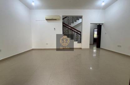Villa - 4 - 6 for rent in Mohamed Bin Zayed City - Abu Dhabi