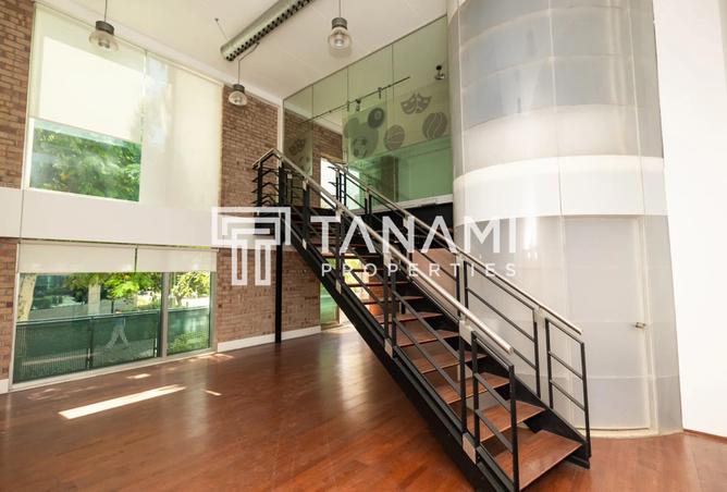 60518597 - Property Image 2