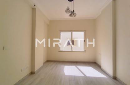 Apartment - 1 Bedroom - 2 Bathrooms for rent in Jumeirah Apartments - Jumeirah 1 - Jumeirah - Dubai
