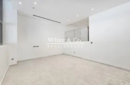 شقة - غرفة نوم - 2 حمامات للبيع في الاسترليني الشرقية - الاسترليني - الخليج التجاري - دبي