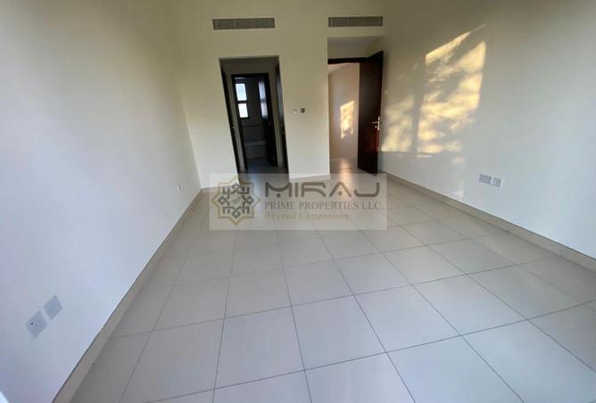 91832251 - صورة العقار 3