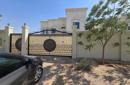 Villa - 5 - 7+ for rent in Al Suyoh 1 - Al Suyoh - Sharjah