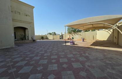Villa - 5 - 7+ for rent in Al Suyoh 1 - Al Suyoh - Sharjah