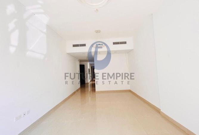 81130623 - Property Image 2