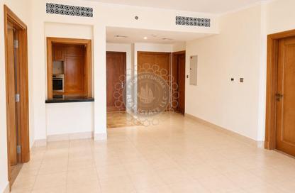 Apartment - 2 - 2 for rent in Yansoon 3 - Yansoon - Old Town - Downtown Dubai - Dubai