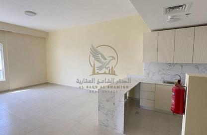Apartment - 2 - 4 for rent in Cornish Tower - Al Rumailah 2 - Ajman Apartment - 2 - 4 for rent in Cornish Tower - Al Rumailah 2 - Ajman