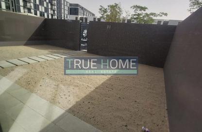 Townhouse - 3 - 4 for rent in Aljada - Sharjah
