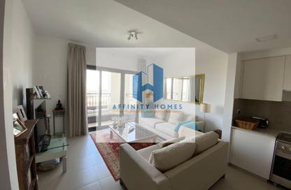 Apartment - 2 Bedrooms - 2 Bathrooms for sale in Hayat Boulevard 1A - Hayat Boulevard 1 - Hayat Boulevard - Town Square - Dubai