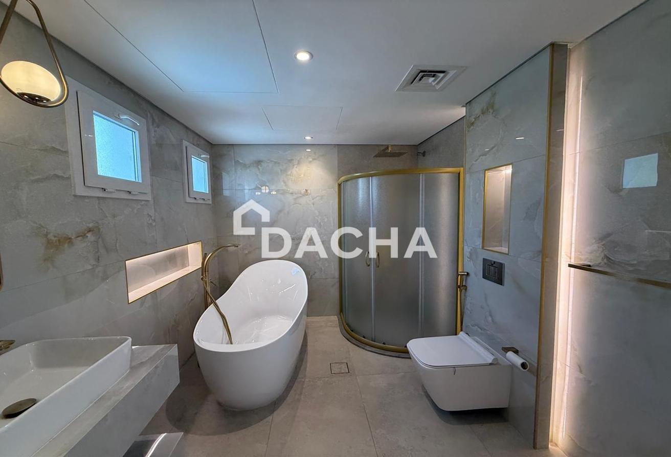 Upgraded | Lake Facing | Drivers and Maids' Room photo 13
