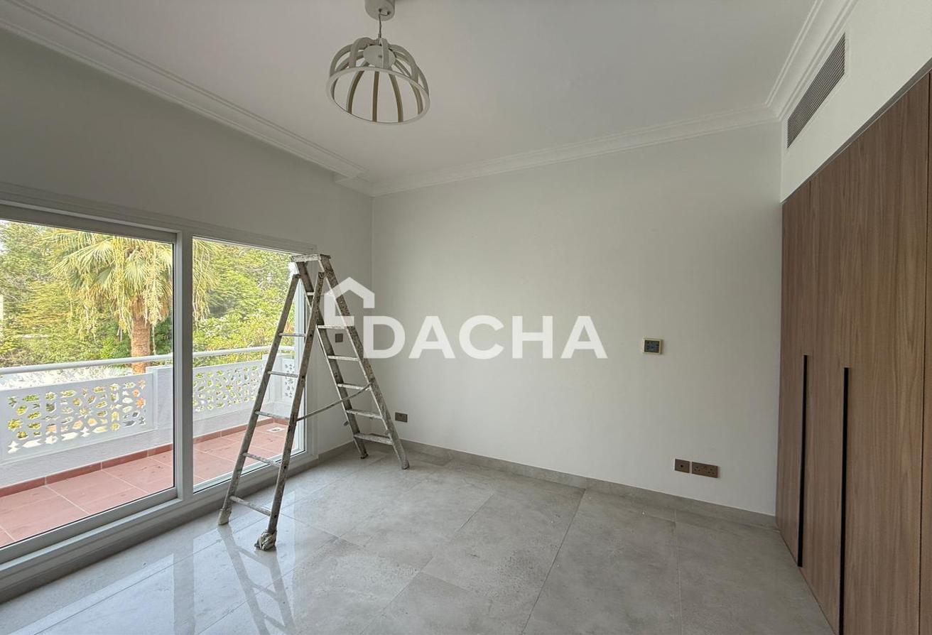 Upgraded | Lake Facing | Drivers and Maids' Room photo 9