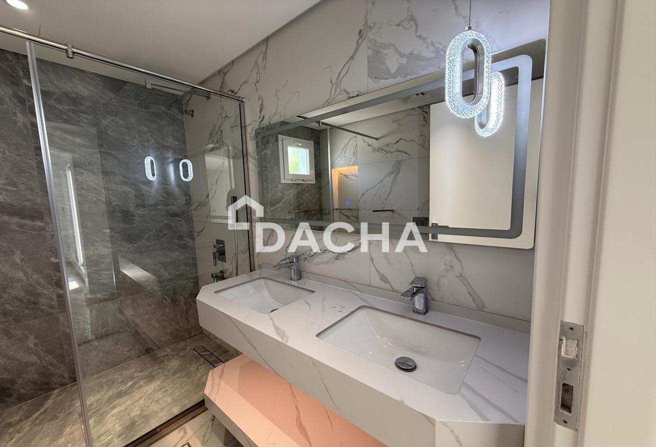 Upgraded | Lake Facing | Drivers and Maids' Room photo 11