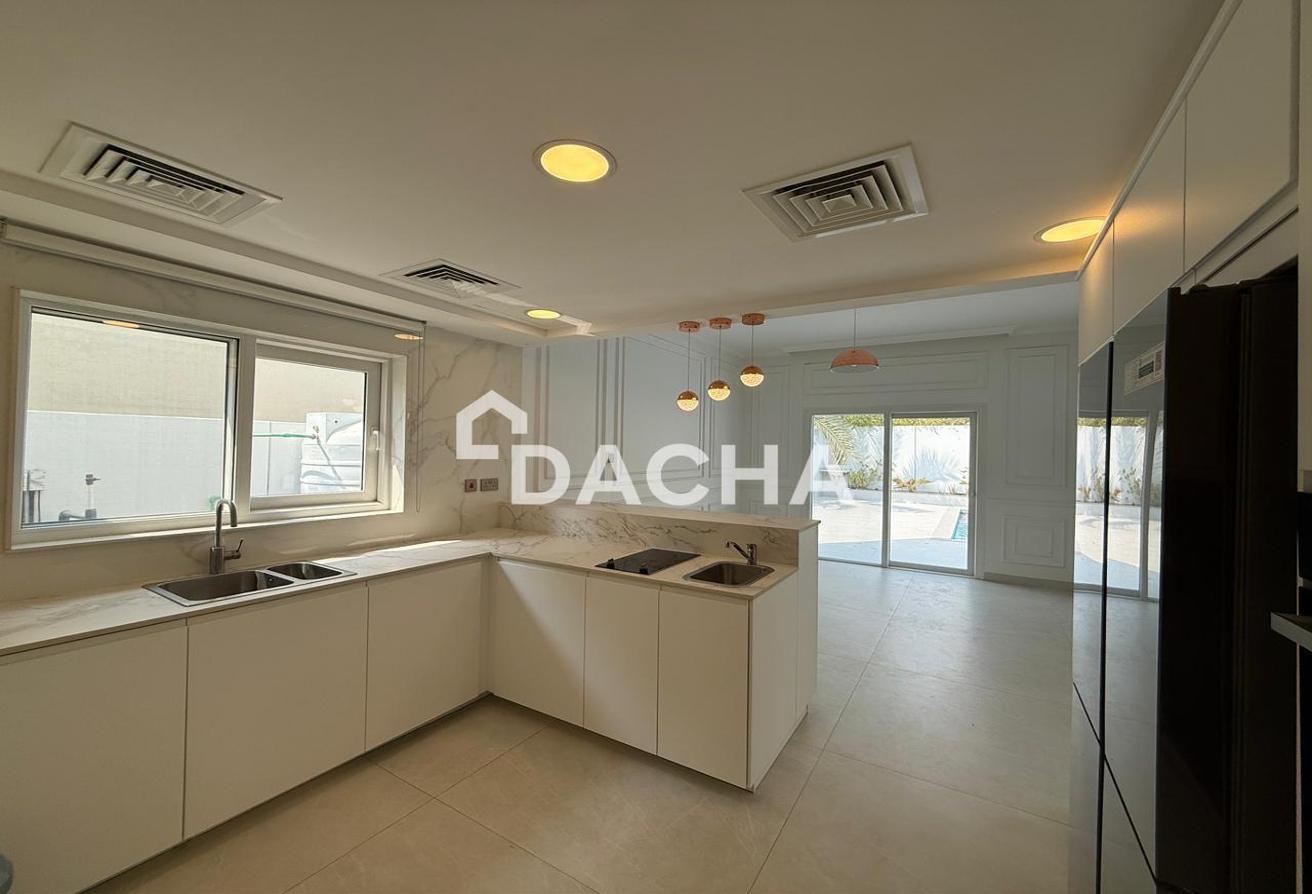 Upgraded | Lake Facing | Drivers and Maids' Room photo 7