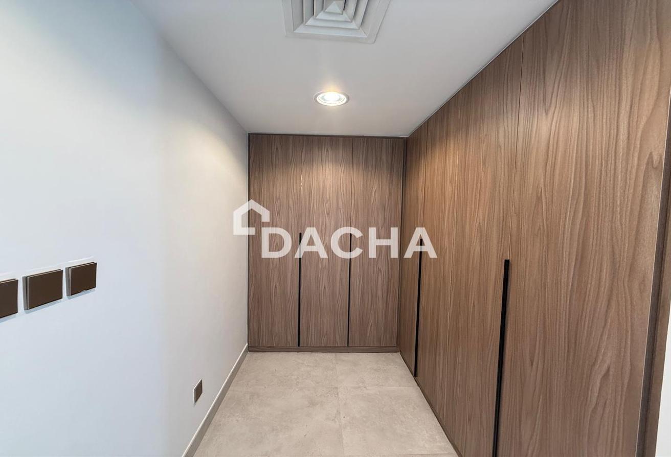 Upgraded | Lake Facing | Drivers and Maids' Room photo 10