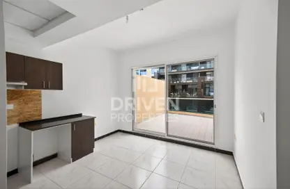 Apartment - 1 Bedroom - 2 Bathrooms for sale in Knightsbridge Court - District 13 - Jumeirah Village Circle - Dubai