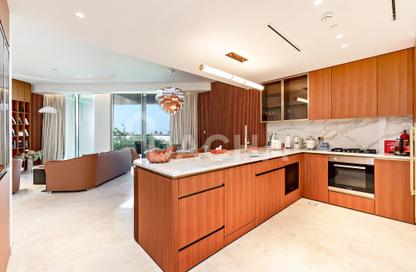 Apartment - 2 Bedrooms - 2 Bathrooms for sale in Ellington Beach House - Palm Jumeirah - Dubai
