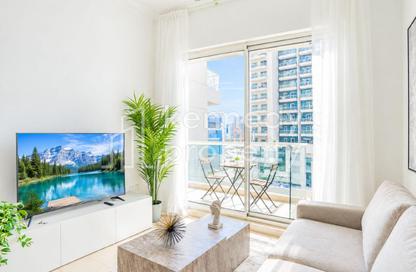 Apartment - 1 - 1 for rent in Mayfair Tower - Business Bay - Dubai