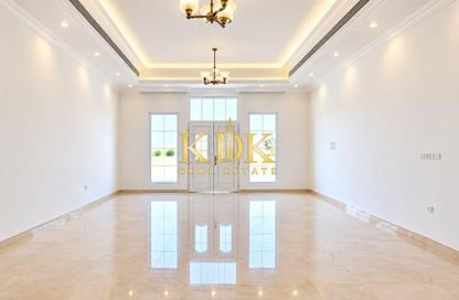 Villa - 4 - 5 for rent in Nad Al Sheba 4 - Nad Al Sheba - Dubai