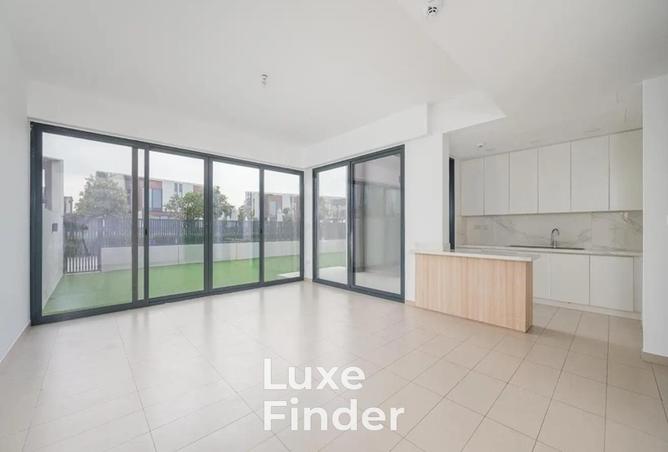 67438603 - Property Image 3