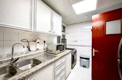 Apartment - 2 Bedrooms - 2 Bathrooms for rent in Electra Street - Abu Dhabi