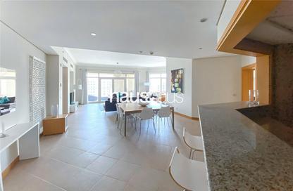 Apartment - 5 Bedrooms - 4 Bathrooms for rent in Al Das - Shoreline Apartments - Palm Jumeirah - Dubai
