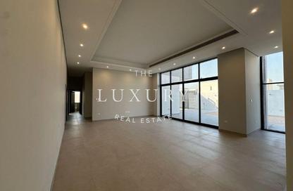 Villa - 5 Bedrooms - 7 Bathrooms for rent in Nad Al Sheba 3 - Nad Al Sheba - Dubai Villa - 5 Bedrooms - 7 Bathrooms for rent in Nad Al Sheba 3 - Nad Al Sheba - Dubai