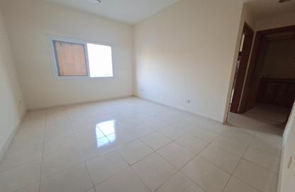 Apartment - 1 - 1 for rent in Muwailih Building - Muwaileh - Sharjah