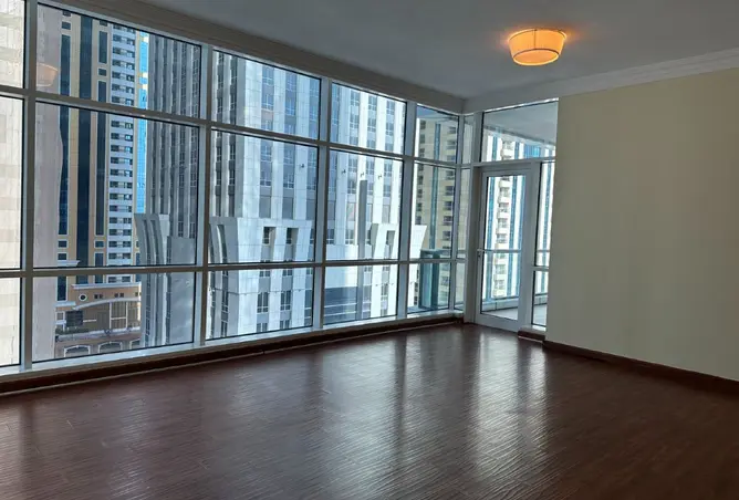129742300 - Property Image 3