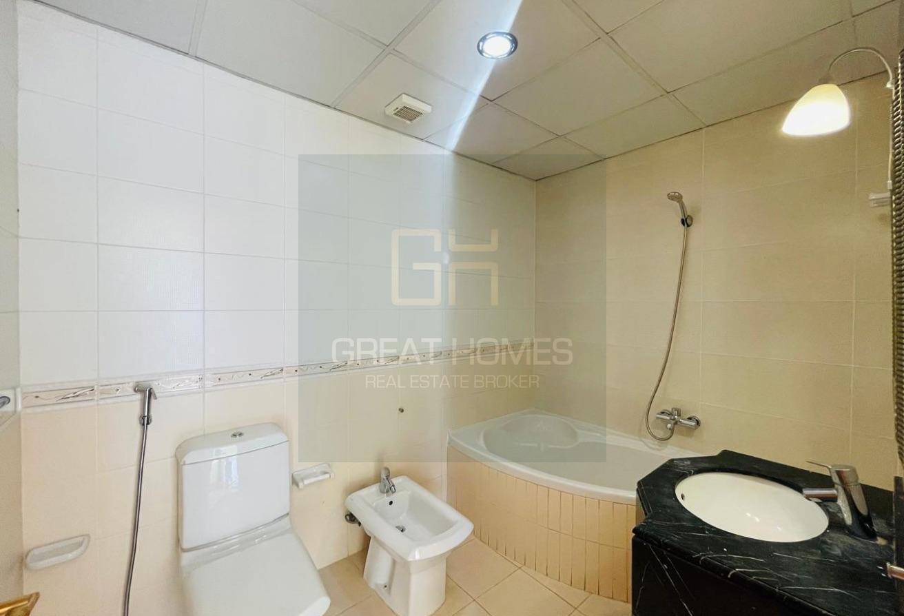 Community 3 Bedroom Villa for Lease photo 7