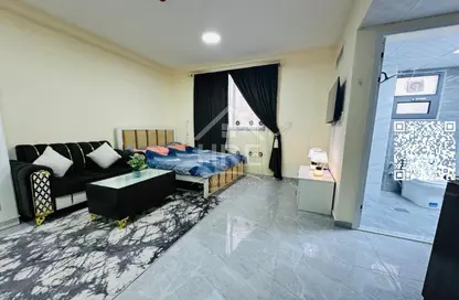 شقة - 1 حمام للايجار في برج الكورنيش - طريق كورنيش عجمان - عجمان