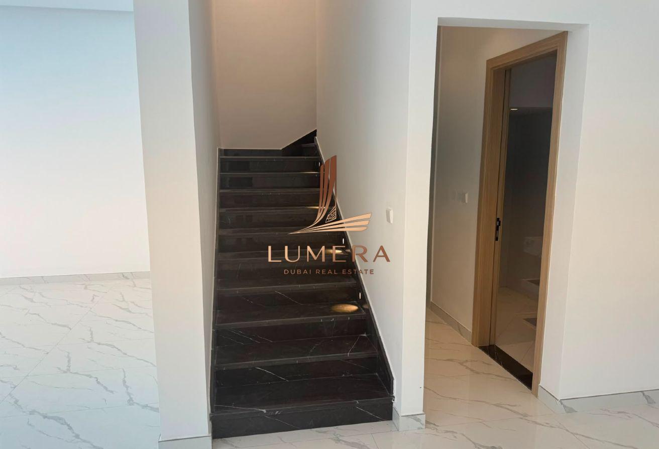 Brand New Luxury 6-Bedroom Villa|Burj Khalifa View photo 19