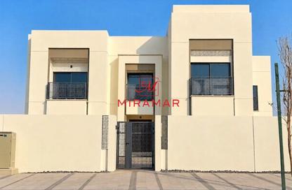 Villa - 6 - 7+ for rent in Fay Alreeman - Al Shamkha - Abu Dhabi