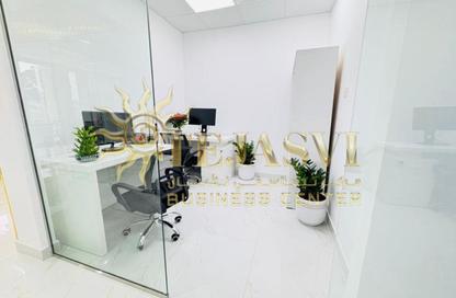 Office Space - Studio - 1 Bathroom for rent in Reem Residency - Al Karama - Dubai