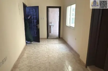 شقة - غرفة نوم - 2 حمامات للايجار في 2  الروضة - الروضة - عجمان