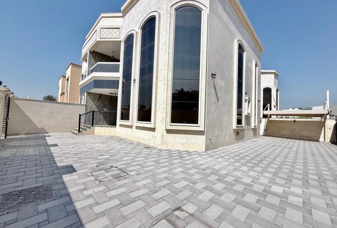 92273169 - الصورة الرئيسية للعقار