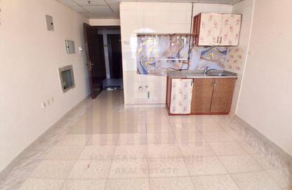 Apartment - Studio - 1 for rent in Fire Station Road - Muwaileh - Sharjah