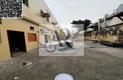 Labor Camp - Studio - 7+ Bathrooms for rent in SG 10 Building - Industrial Area 10 - Sharjah Industrial Area - Sharjah
