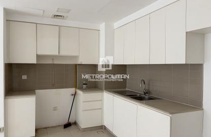 Apartment - 2 Bedrooms - 2 Bathrooms for rent in Zahra Apartments 2A - Zahra Apartments 2 - Zahra Apartments - Town Square - Dubai Apartment - 2 Bedrooms - 2 Bathrooms for rent in Zahra Apartments 2A - Zahra Apartments 2 - Zahra Apartments - Town Square - Dubai