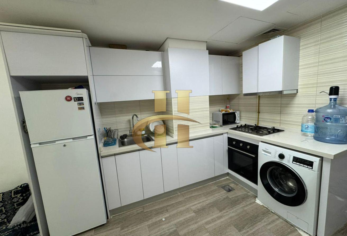 Fully furnished | On High floor | Elegant photo 2