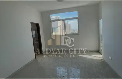 Apartment - 2 Bedrooms - 2 Bathrooms for rent in Al Rumailah building - Al Rumailah 2 - Al Rumaila - Ajman